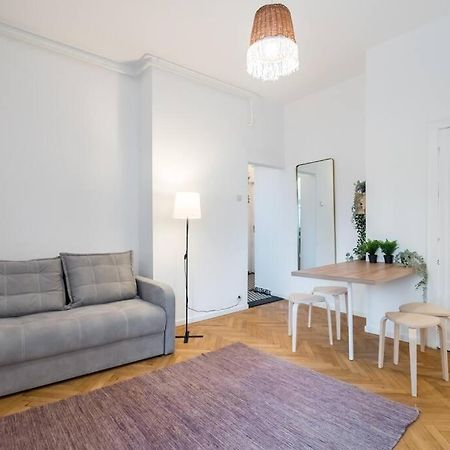 Downtown Cozy Apartment Old Town Бухарест Экстерьер фото